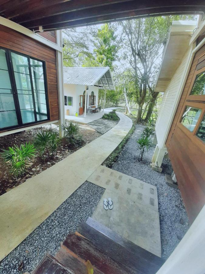 Baangaimuan Bed and Breakfast Lamphun Buitenkant foto