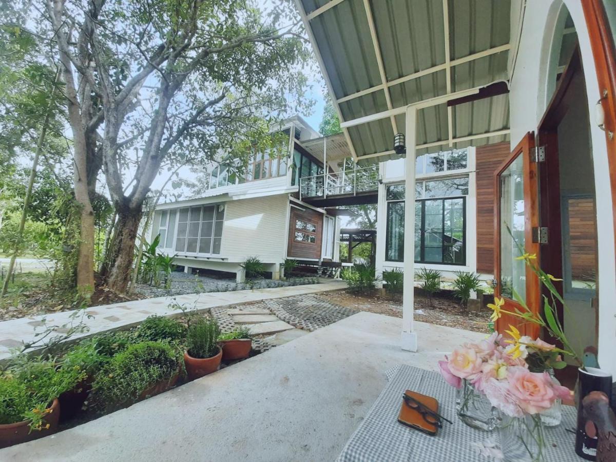 Baangaimuan Bed and Breakfast Lamphun Buitenkant foto
